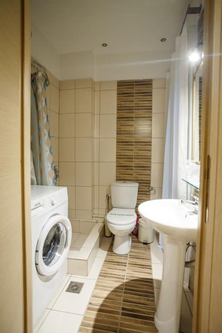 Cozy Apartement Солун Екстериор снимка